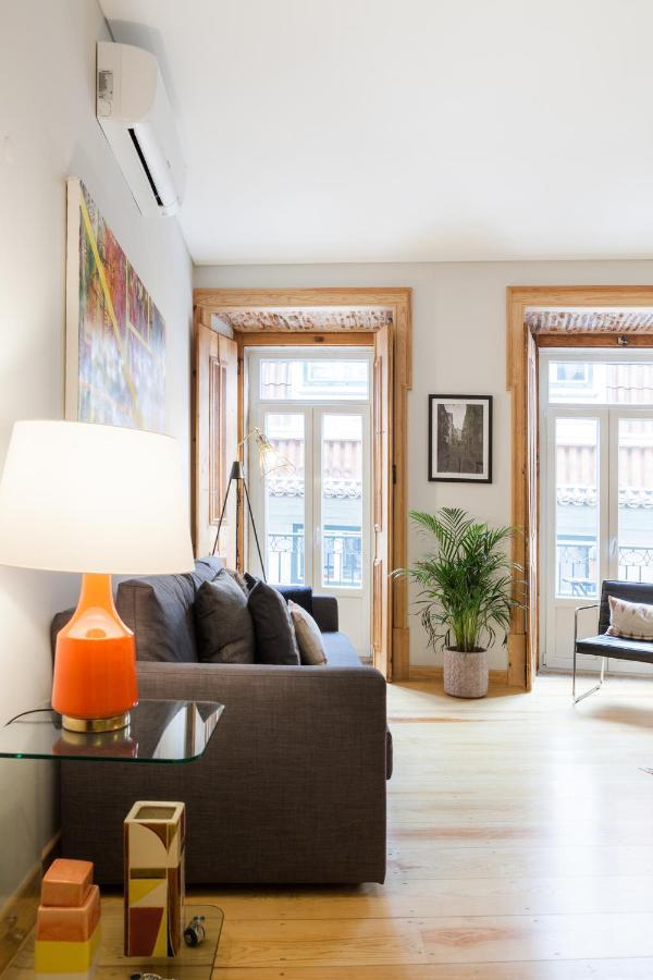 Charming Flat With Balconies Central Chiado District 2 Bedrooms & Ac 19Th Century Building Lisabona Exterior foto