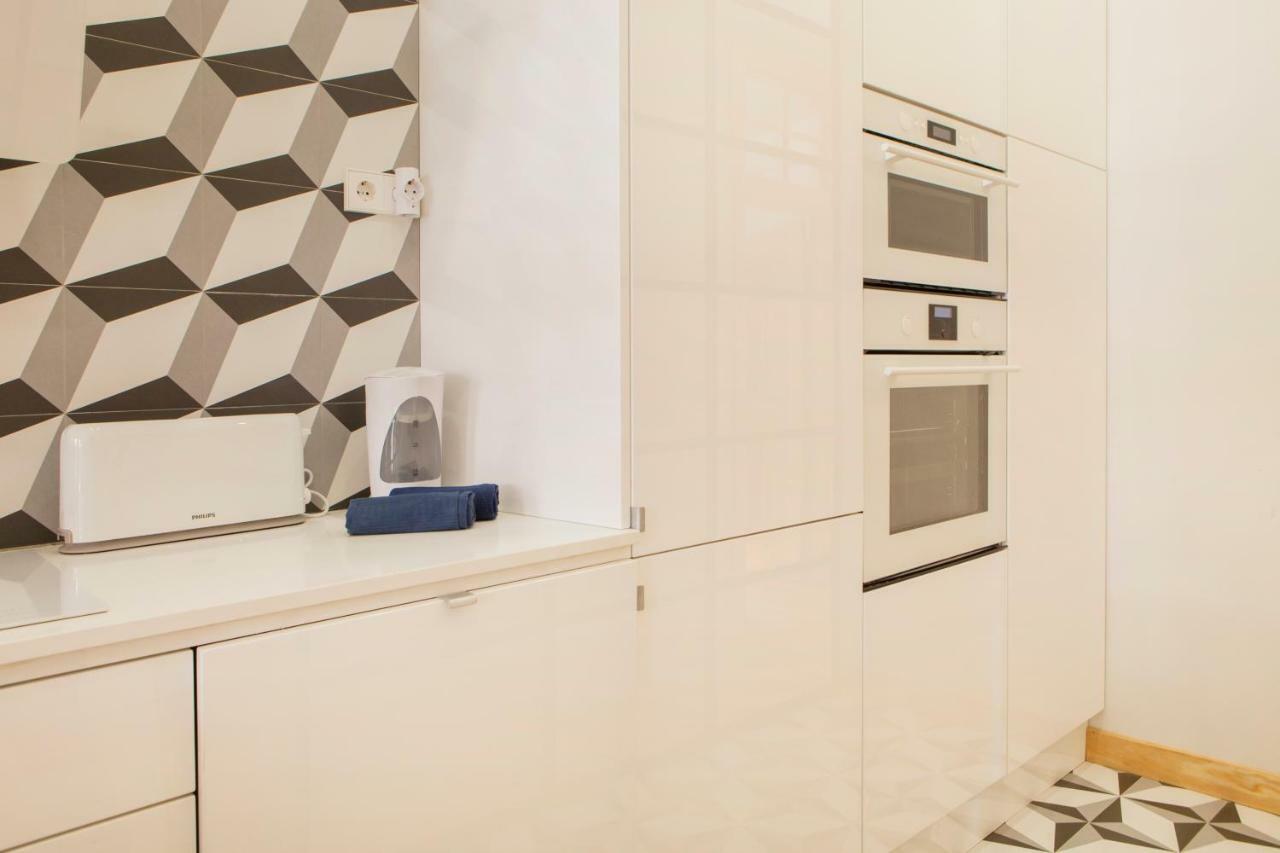 Charming Flat With Balconies Central Chiado District 2 Bedrooms & Ac 19Th Century Building Lisabona Exterior foto